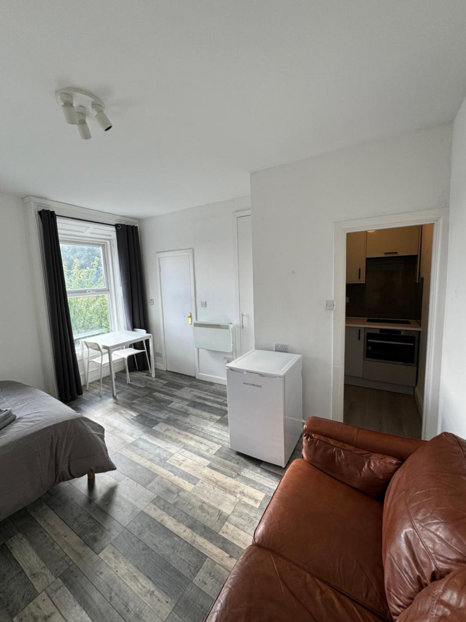 4 Heystesbury Dublin